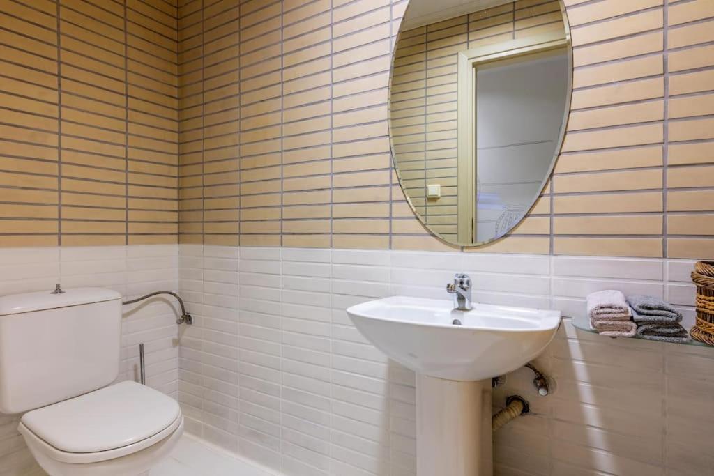 Downtown Spacious Loft Apartment Just 3 Minutes From City Centre Ираклион Экстерьер фото