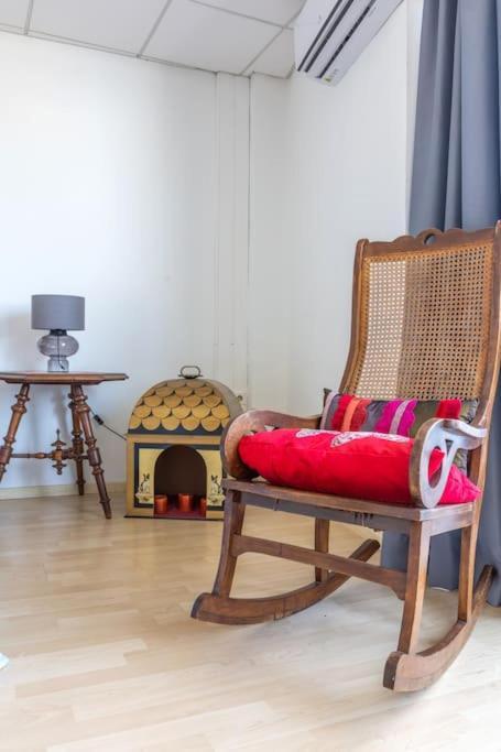 Downtown Spacious Loft Apartment Just 3 Minutes From City Centre Ираклион Экстерьер фото